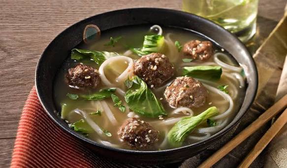 Beef Ball Soup (Bò Viên) at Hoa Phuong Do