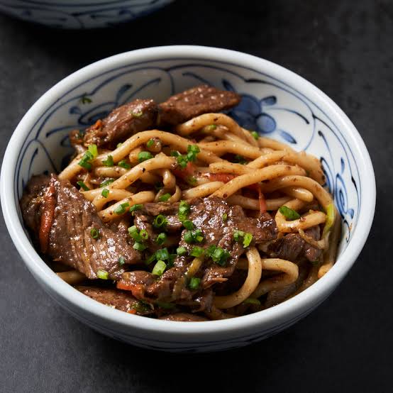 Stir - Fried Udon Beef/Chicken/Prawn (Mỳ Udon Xào) at Hoa Phuong Do